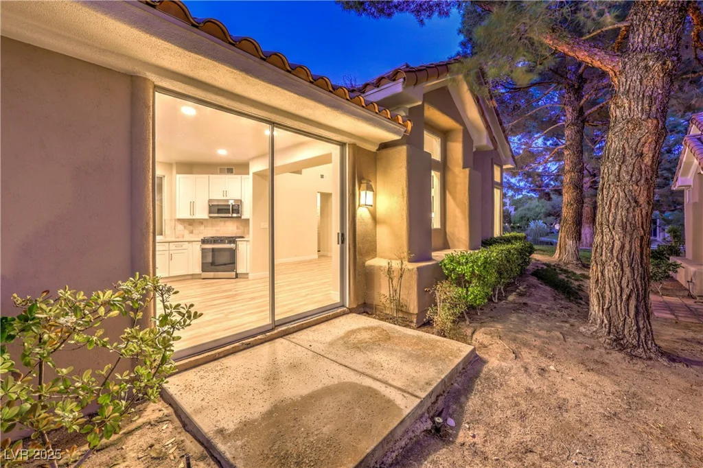 5010 Crooked Stick, Las Vegas, NV 89113
