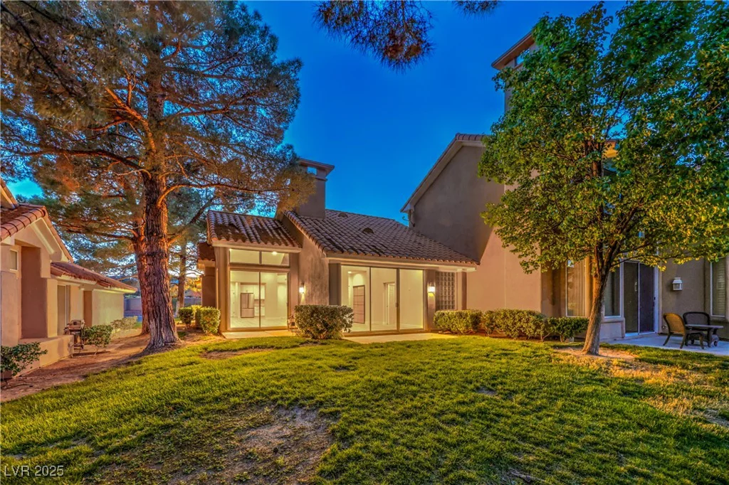 5010 Crooked Stick, Las Vegas, NV 89113