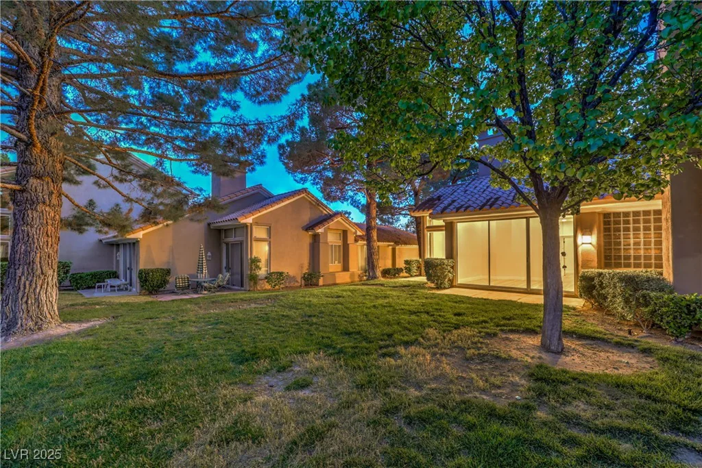 5010 Crooked Stick, Las Vegas, NV 89113