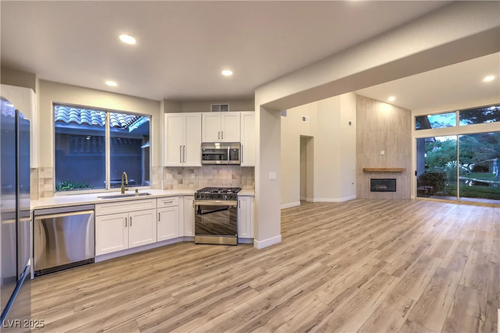 5010 Crooked Stick, Las Vegas, NV 89113