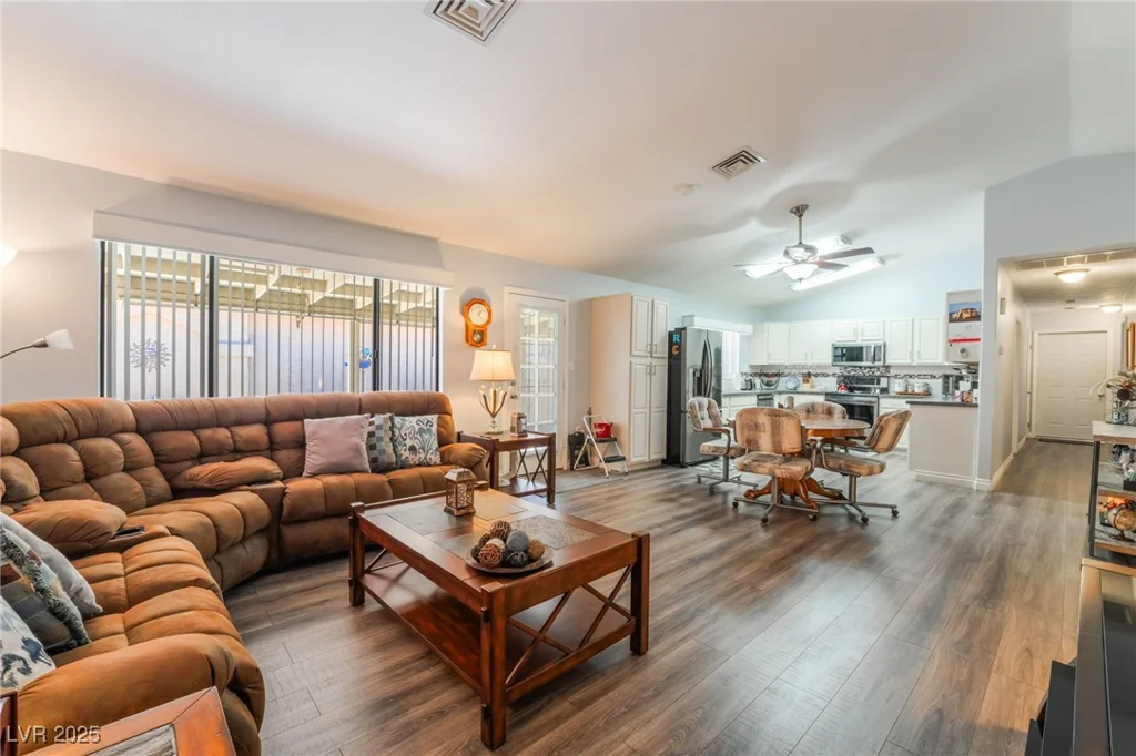 1057 Neil Armstrong, Las Vegas, NV 89145