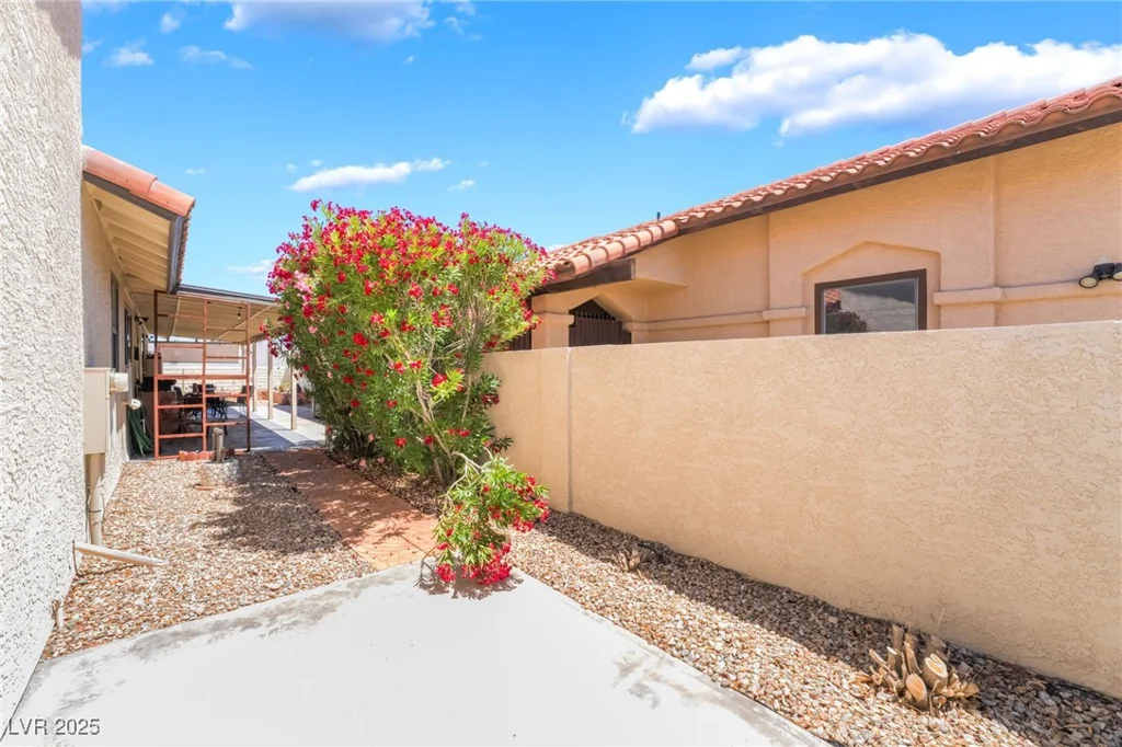 1057 Neil Armstrong, Las Vegas, NV 89145