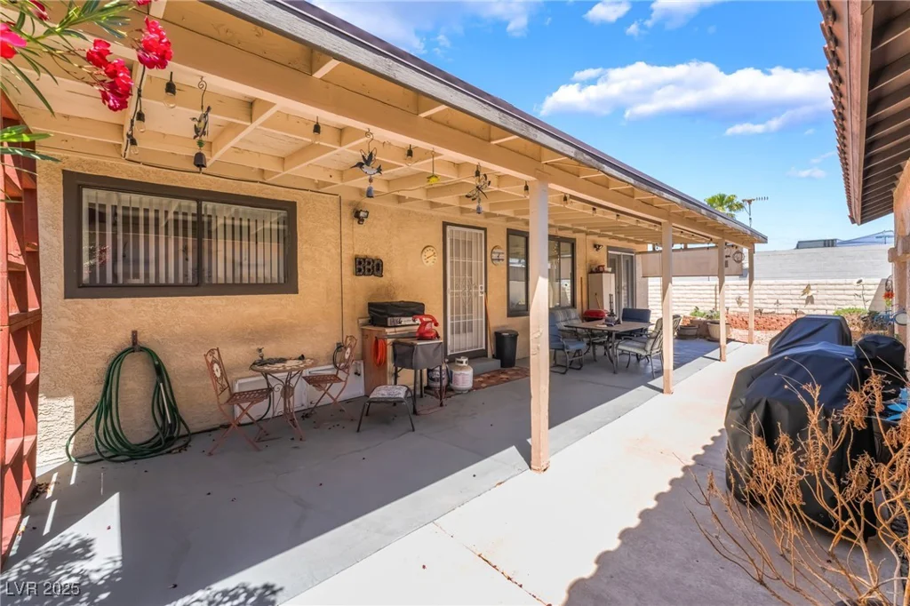 1057 Neil Armstrong, Las Vegas, NV 89145