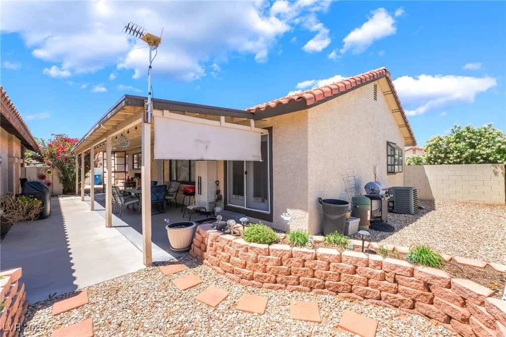 1057 Neil Armstrong, Las Vegas, NV 89145