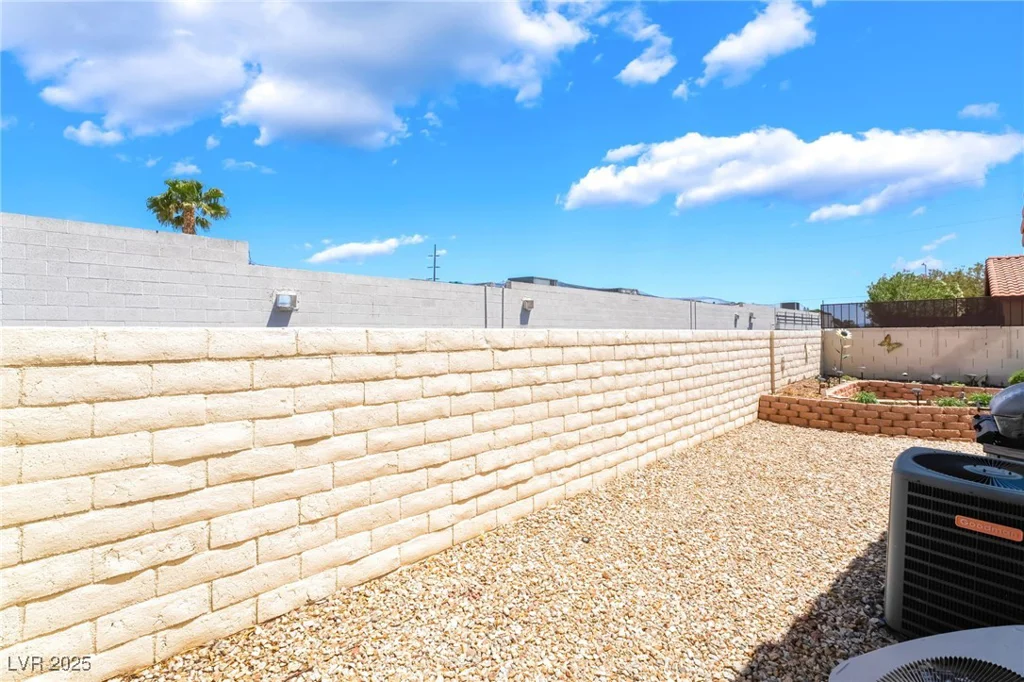 1057 Neil Armstrong, Las Vegas, NV 89145
