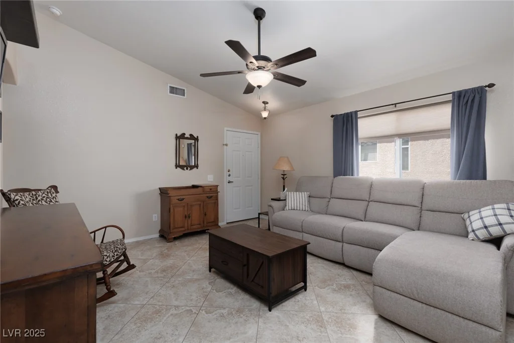 7904 Seabourn, Las Vegas, NV 89129