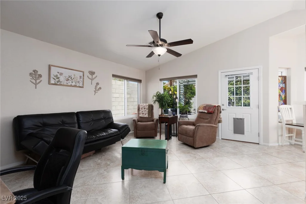 7904 Seabourn, Las Vegas, NV 89129