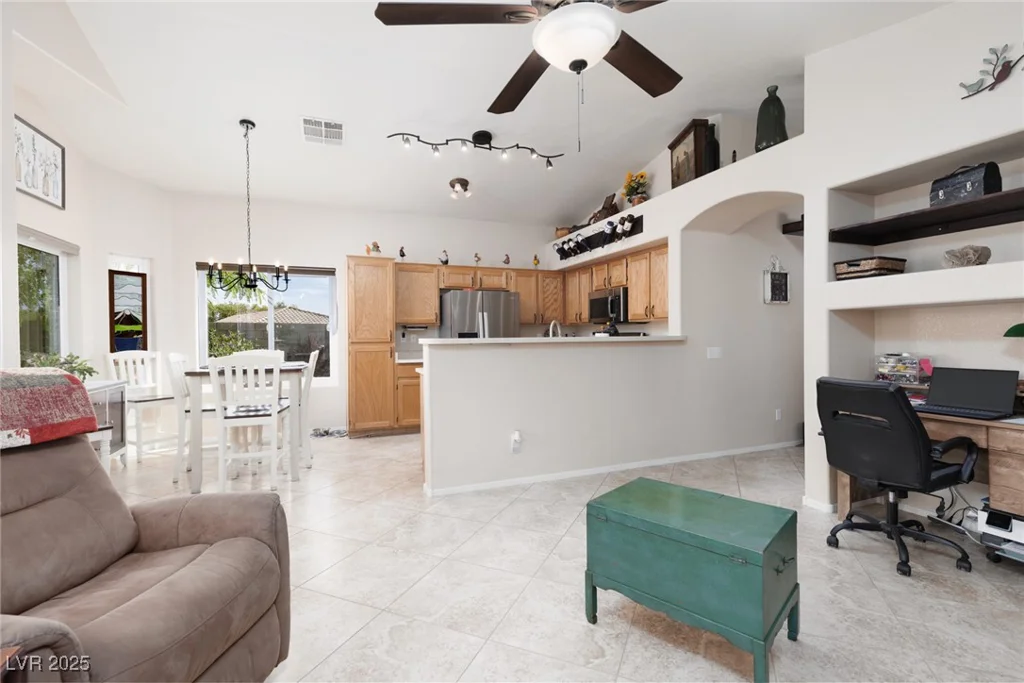 7904 Seabourn, Las Vegas, NV 89129