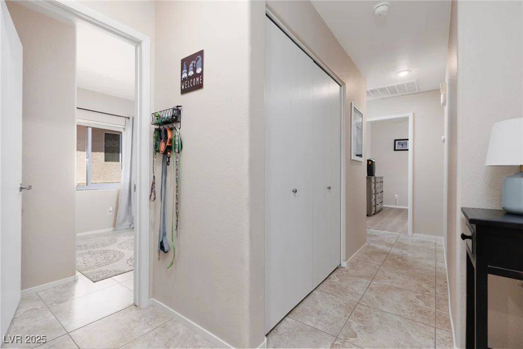 7904 Seabourn, Las Vegas, NV 89129