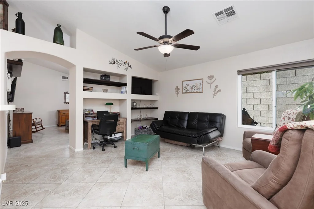 7904 Seabourn, Las Vegas, NV 89129