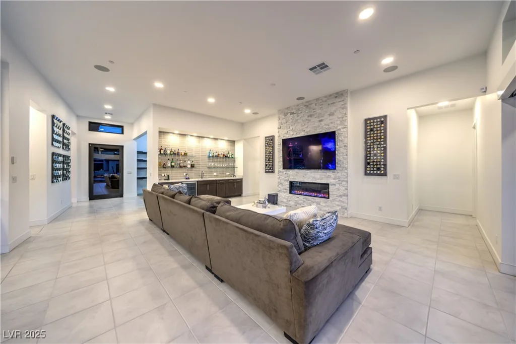 461 Highview Ridge, Las Vegas, NV 89138
