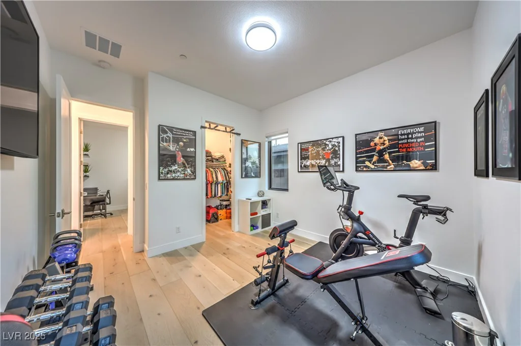 461 Highview Ridge, Las Vegas, NV 89138