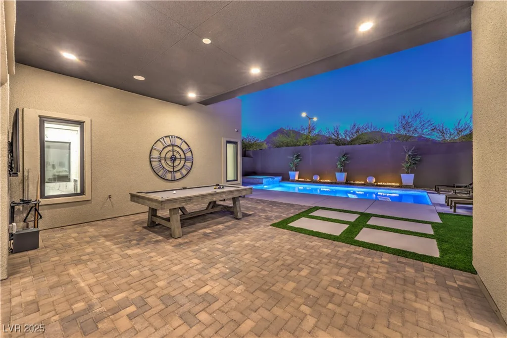 461 Highview Ridge, Las Vegas, NV 89138