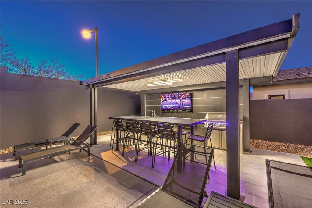 461 Highview Ridge, Las Vegas, NV 89138