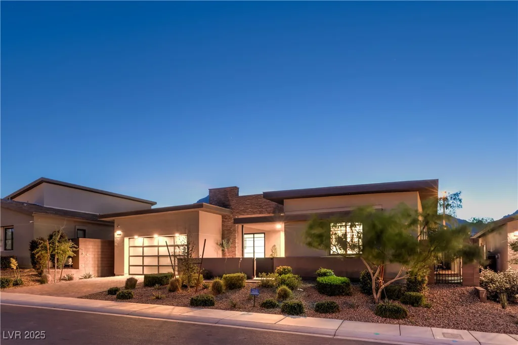 461 Highview Ridge, Las Vegas, NV 89138