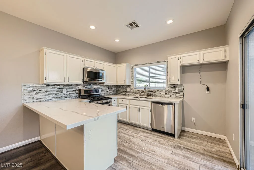 3253 Mystic Ridge, Las Vegas, NV 89129