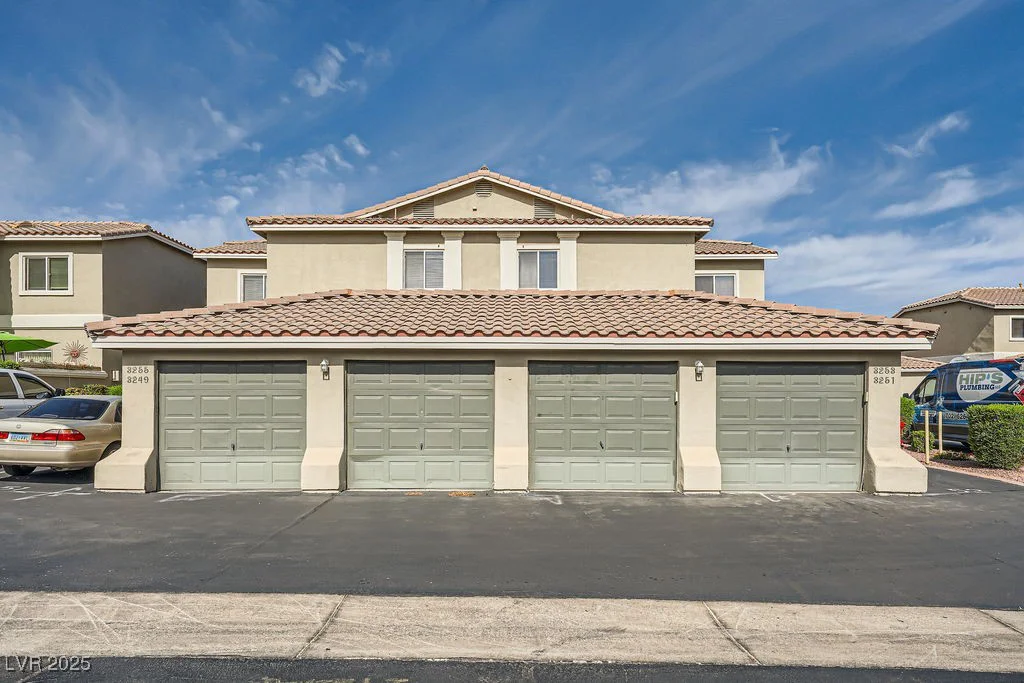 3253 Mystic Ridge, Las Vegas, NV 89129