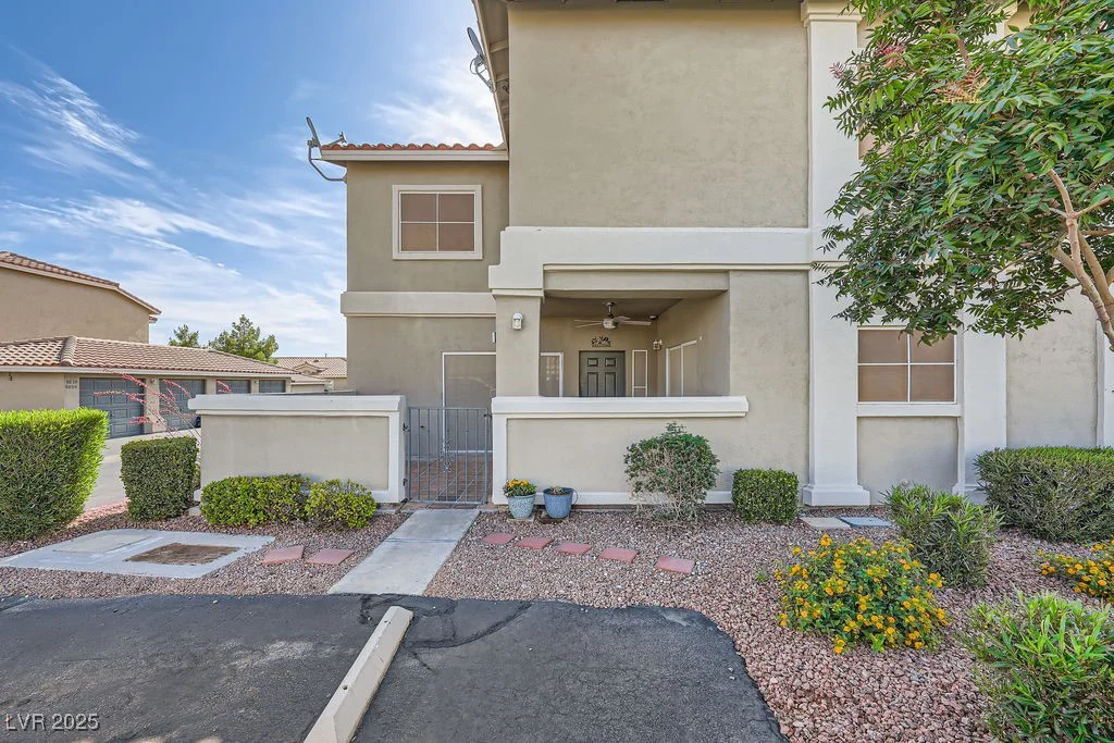 3253 Mystic Ridge, Las Vegas, NV 89129