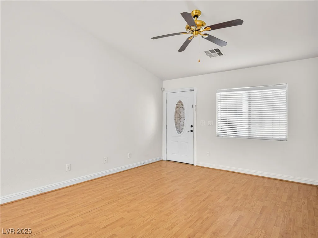 5373 Blue Oat, Las Vegas, NV 89141