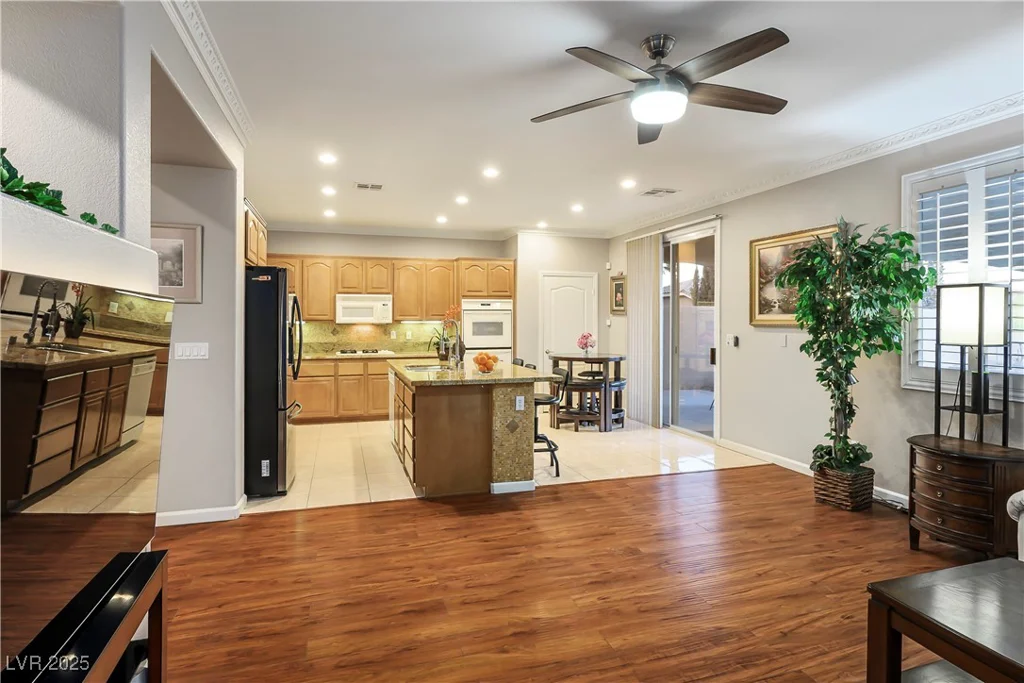 3146 Surf Spray, Las Vegas, NV 89117