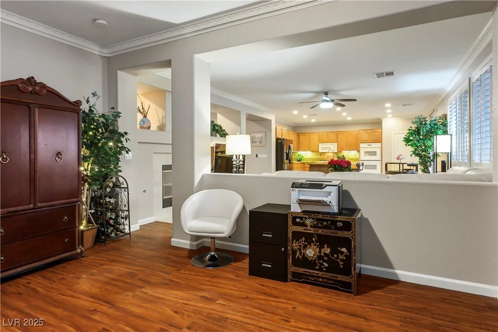 3146 Surf Spray, Las Vegas, NV 89117
