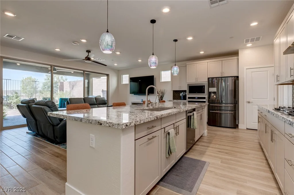10049 Cardinal Knoll, Las Vegas, NV 89143