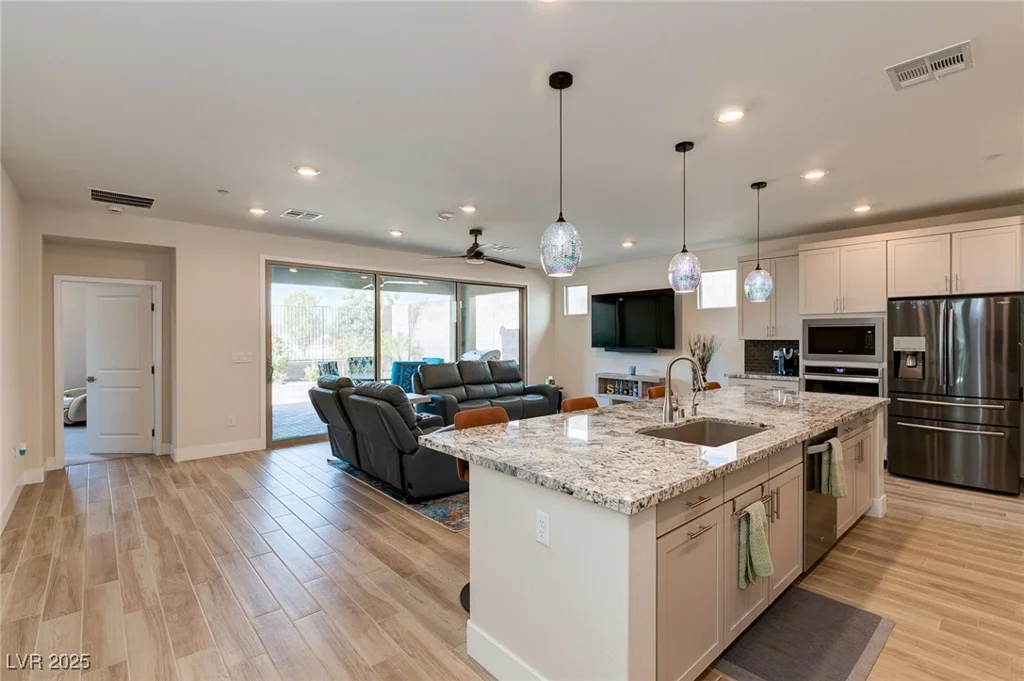 10049 Cardinal Knoll, Las Vegas, NV 89143