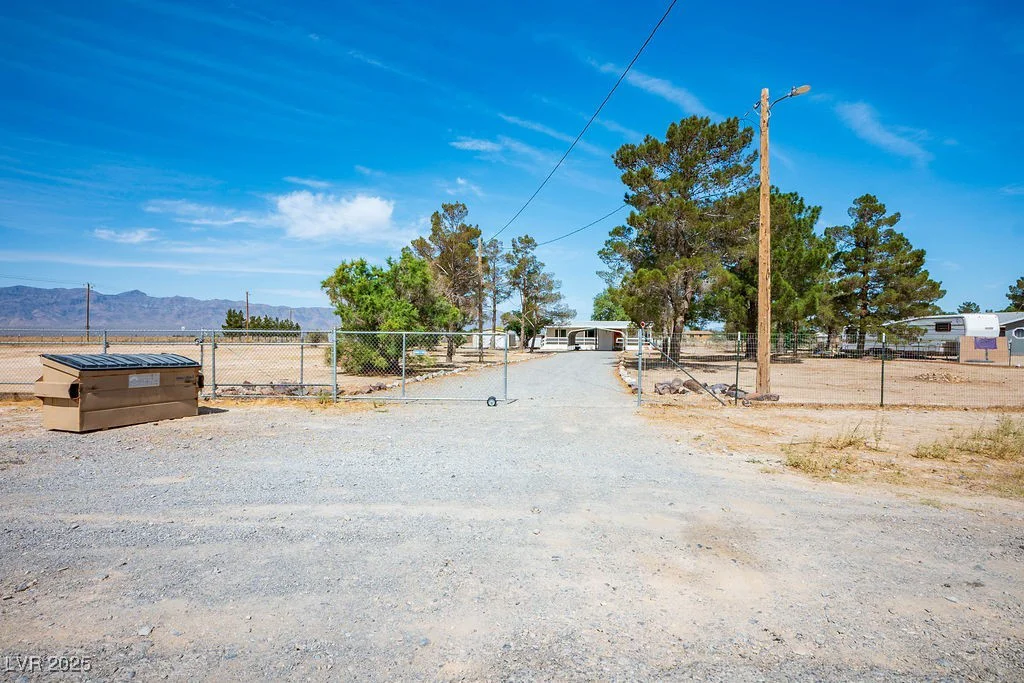 7960 Quarter Horse, Pahrump, NV 89061