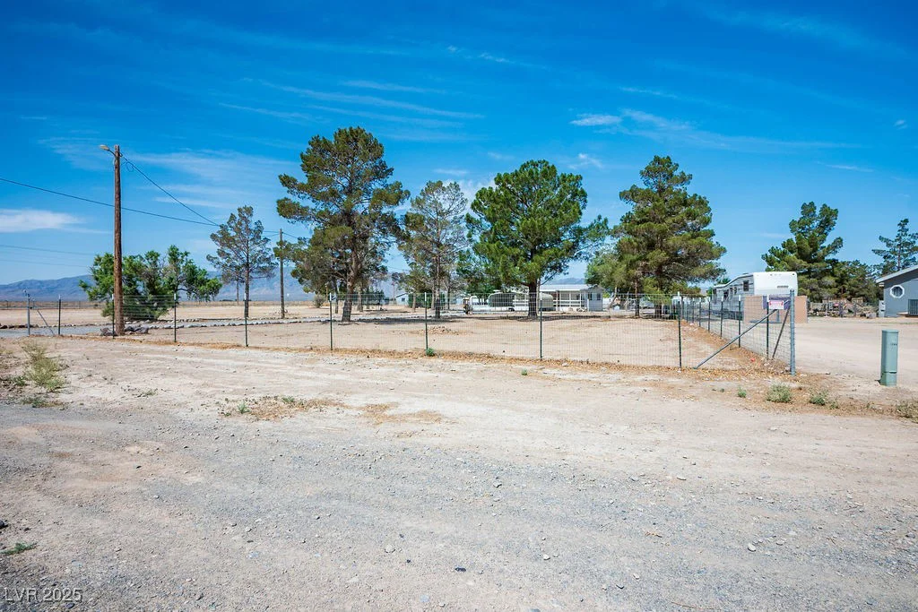 7960 Quarter Horse, Pahrump, NV 89061