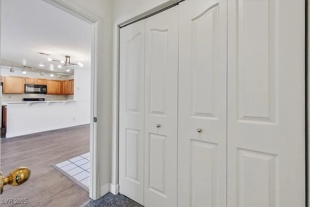 2633 Durango, Las Vegas, NV 89117