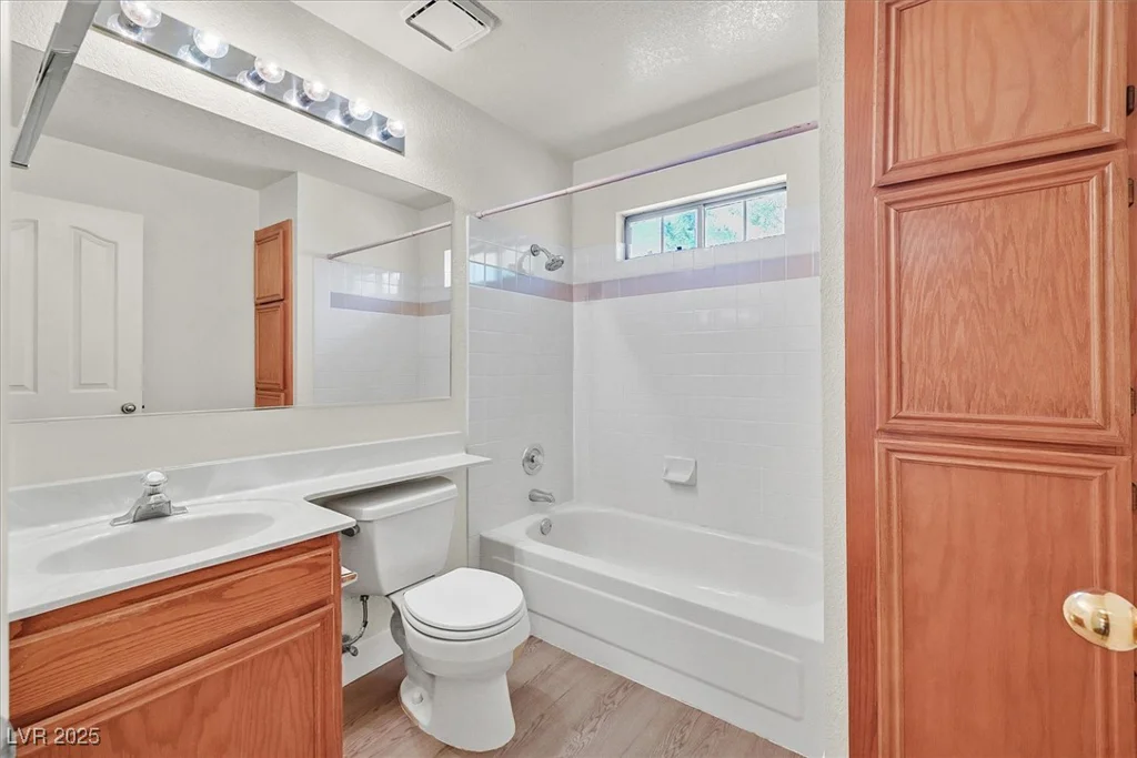 2633 Durango, Las Vegas, NV 89117