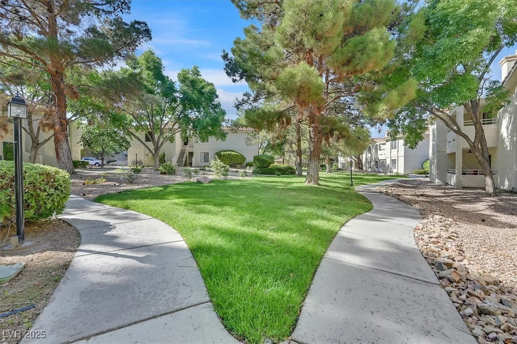 2633 Durango, Las Vegas, NV 89117