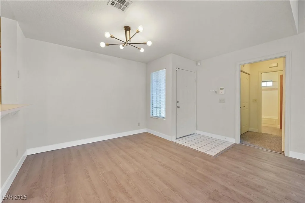 2633 Durango, Las Vegas, NV 89117