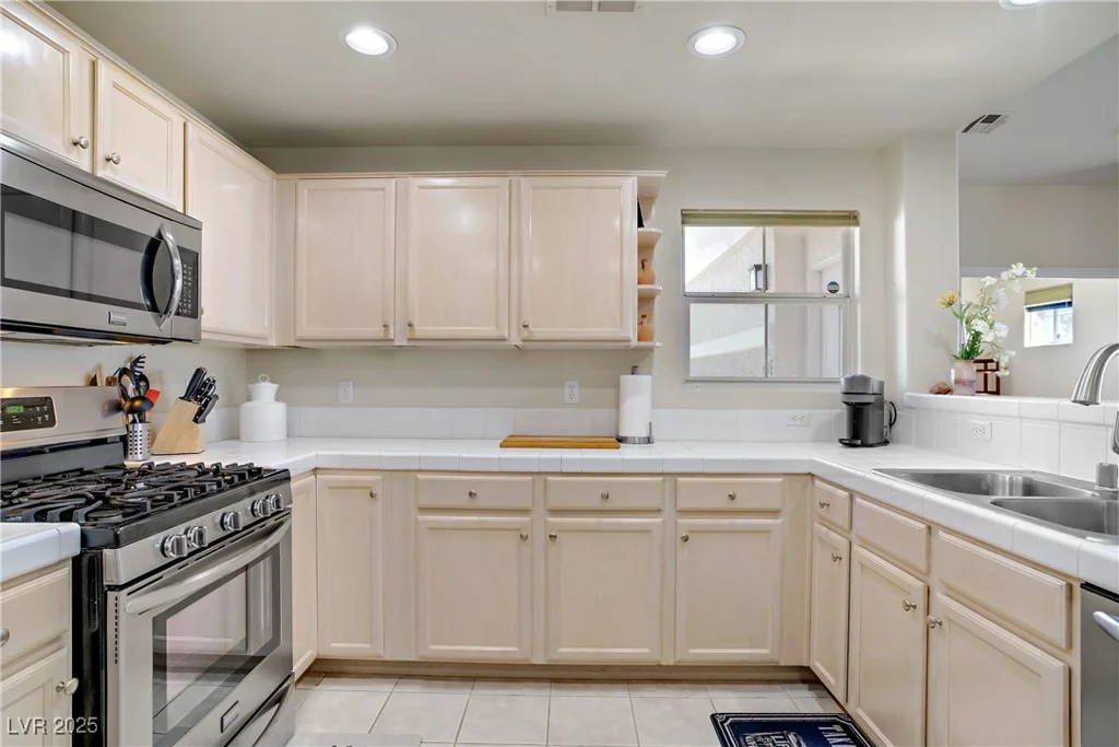 2325 Windmill, Henderson, NV 89074