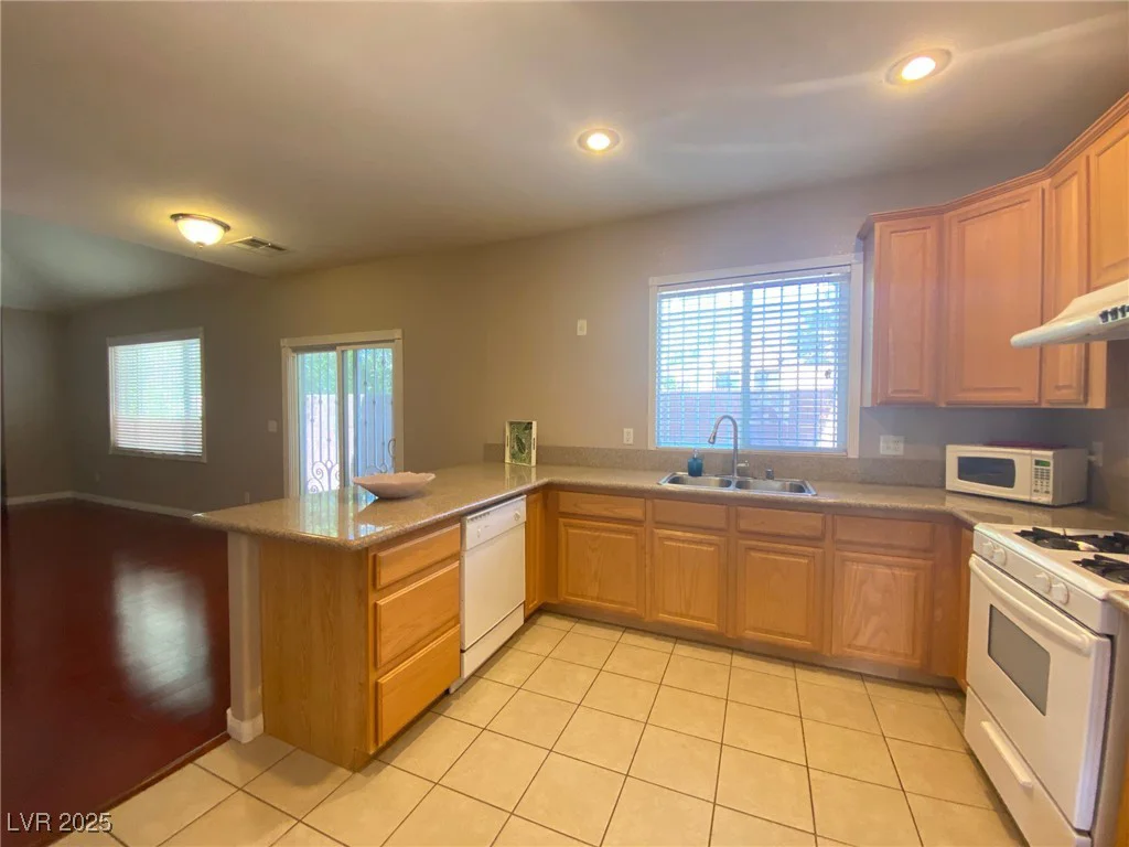 2694 Rimpacific, Las Vegas, NV 89146