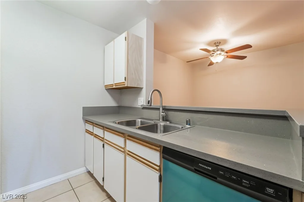 2200 Fort Apache, Las Vegas, NV 89117