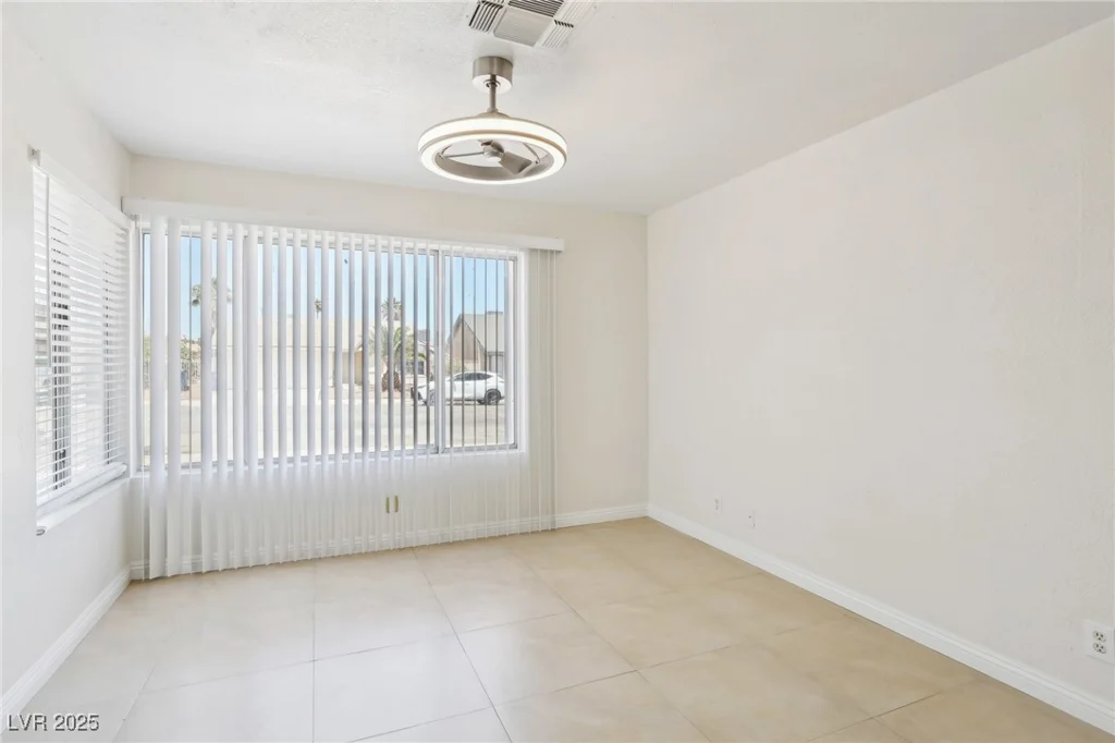 7139 Mountain Moss, Las Vegas, NV 89147