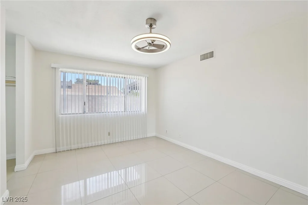 7139 Mountain Moss, Las Vegas, NV 89147