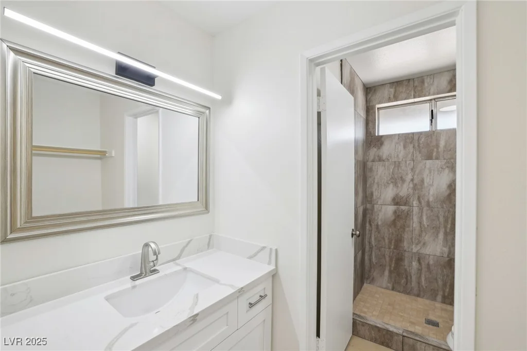 7139 Mountain Moss, Las Vegas, NV 89147