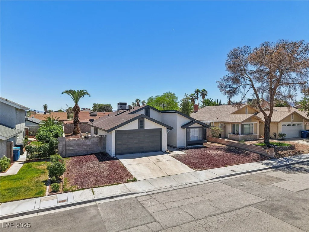 7139 Mountain Moss, Las Vegas, NV 89147