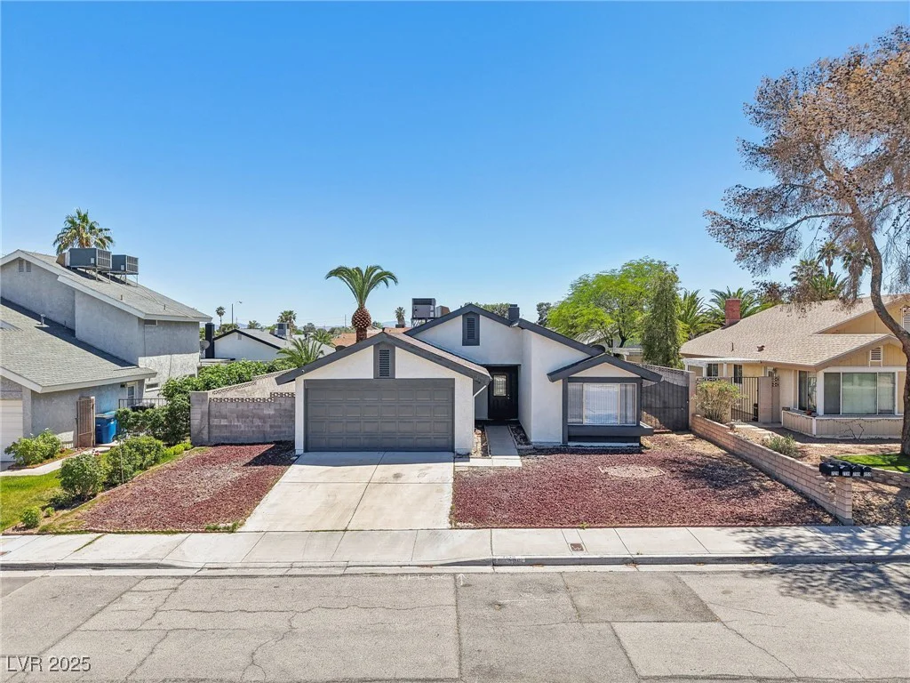7139 Mountain Moss, Las Vegas, NV 89147