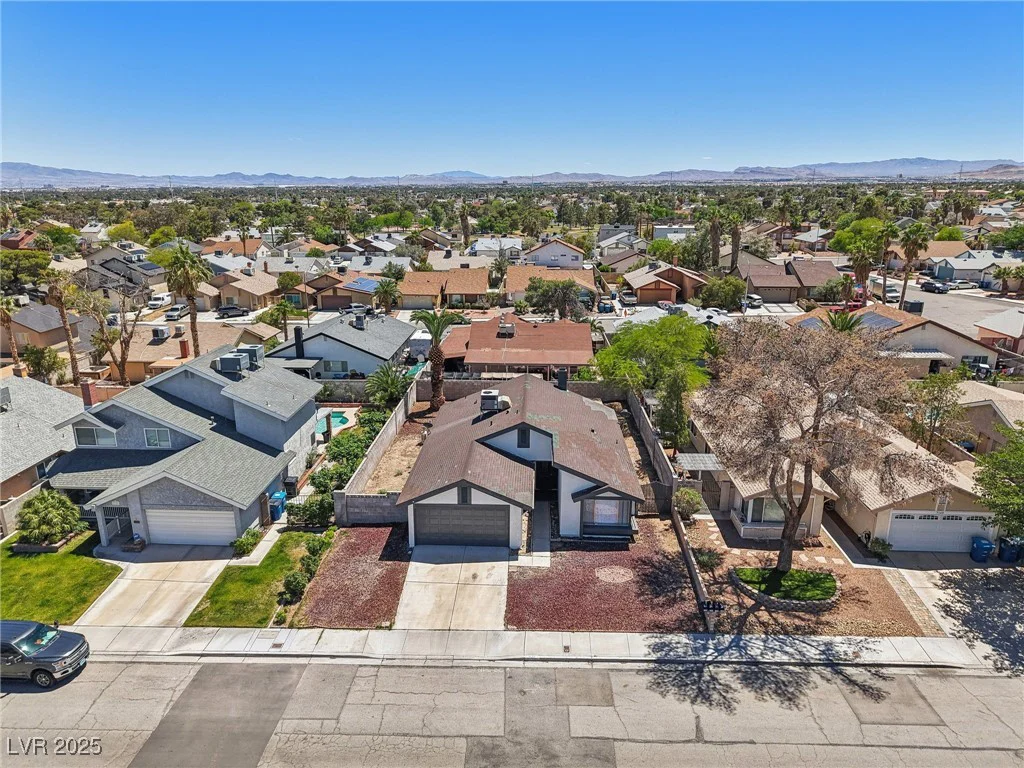 7139 Mountain Moss, Las Vegas, NV 89147