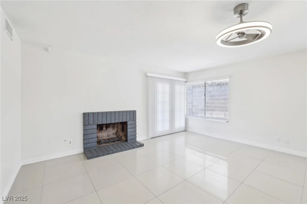 7139 Mountain Moss, Las Vegas, NV 89147
