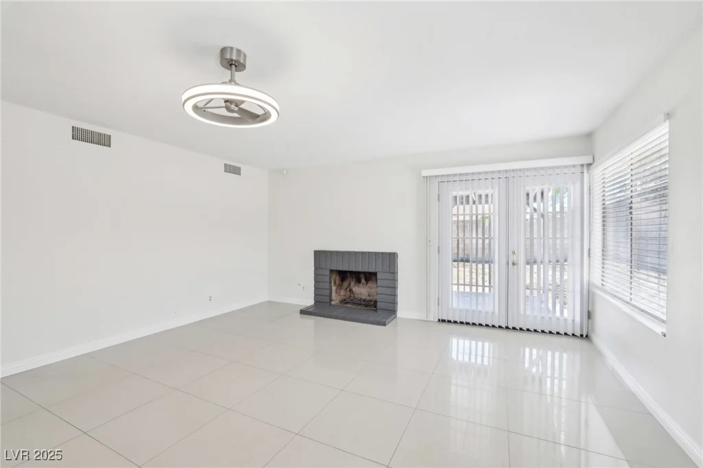 7139 Mountain Moss, Las Vegas, NV 89147