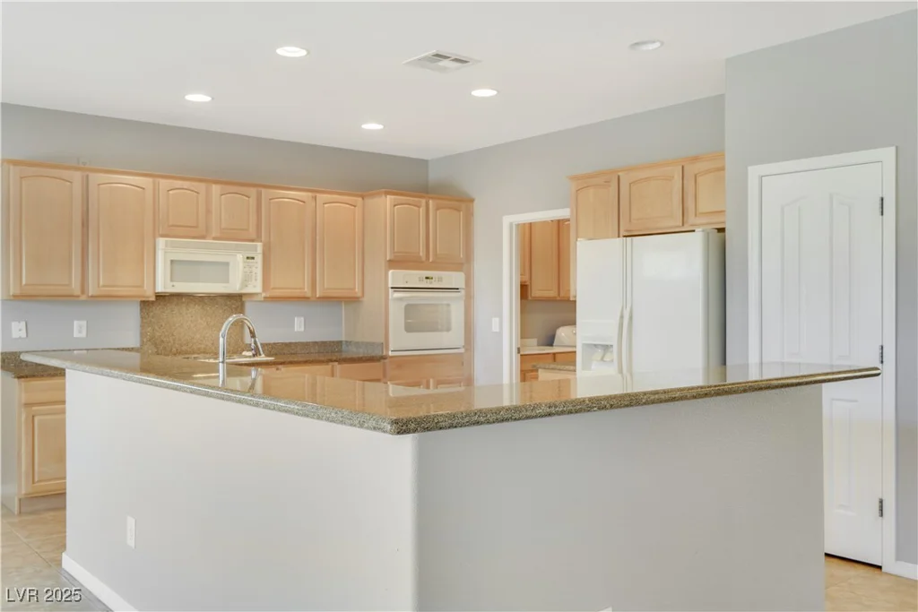 2183 Waterton Rivers, Henderson, NV 89044