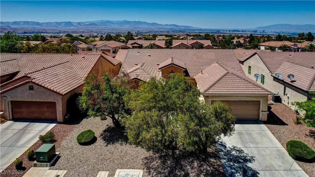 2183 Waterton Rivers, Henderson, NV 89044