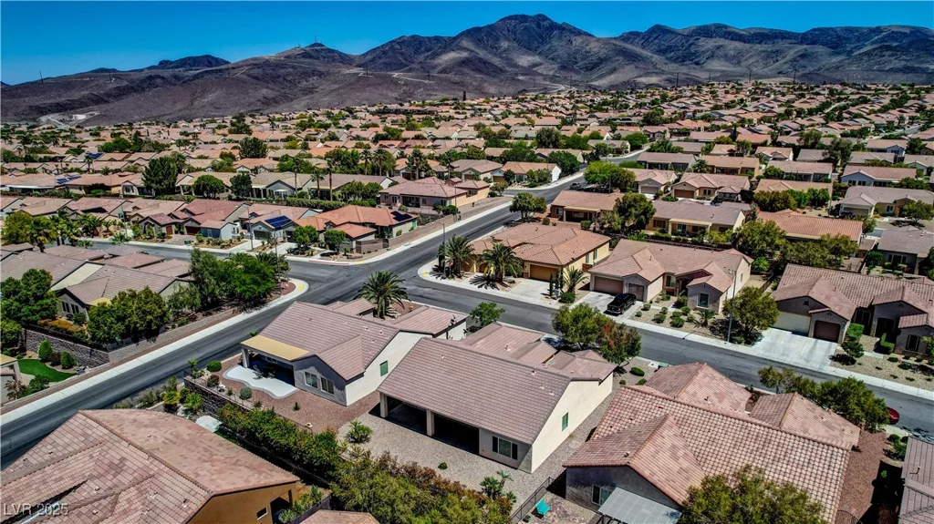 2183 Waterton Rivers, Henderson, NV 89044