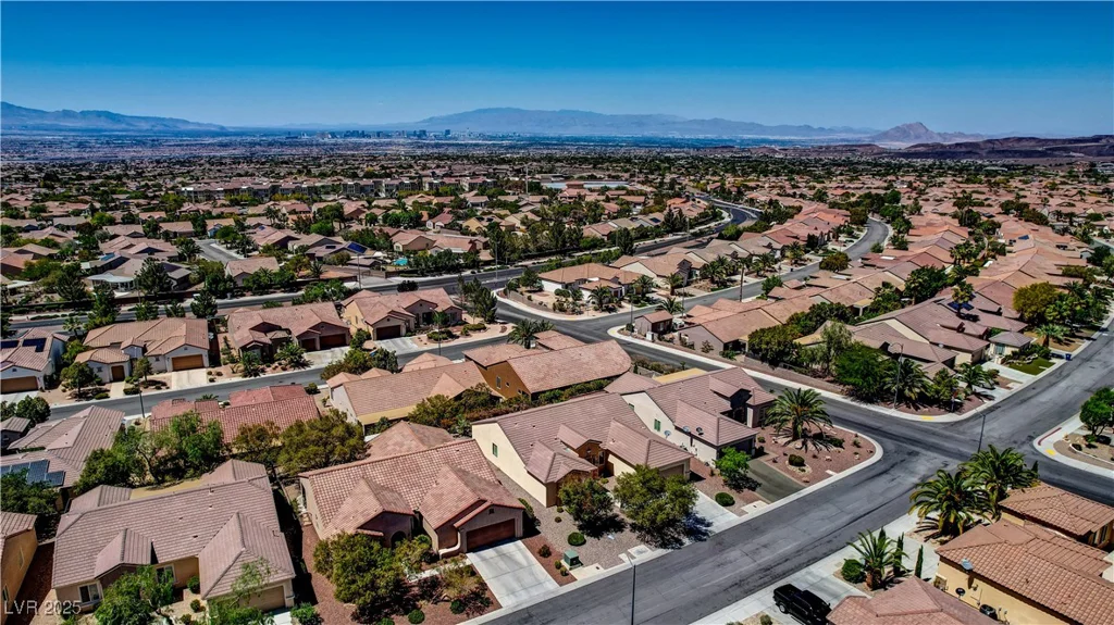 2183 Waterton Rivers, Henderson, NV 89044