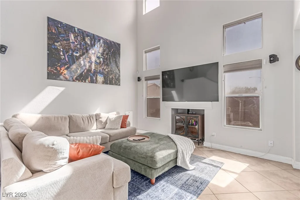 7912 Horn Beam, Las Vegas, NV 89131