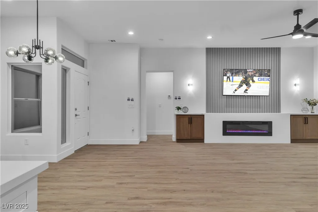 10801 Clarion, Las Vegas, NV 89134